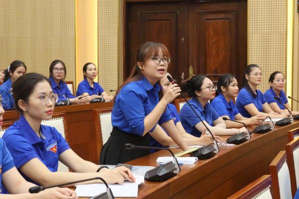 Quảng Ngãi đối thoại với thanh niên về phát triển khoa học, chuyển đổi số, đổi mới sáng tạo