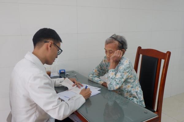 Bệnh viện Đà Nẵng, Bệnh viện Phổi tổ chức khám sức khỏe miễn phí cho người dân