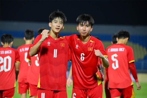 Video bóng đá U17 Việt Nam - U17 Malaysia: 3 bàn thăng hoa, lên ngôi xứng đáng (CK U17 Đông Nam Á)