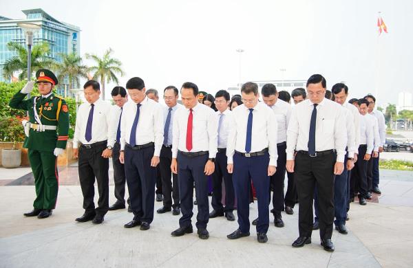 Lãnh đạo thành phố dâng hương, tri ân anh hùng liệt sĩ