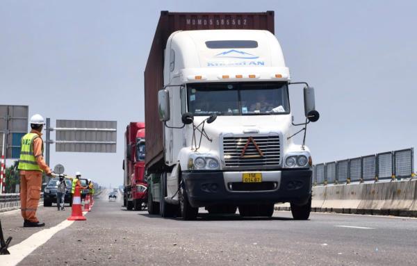 Cao tốc Bắc - Nam qua Quảng Ngãi đến giáp Đắk Lắk chính thức thông xe