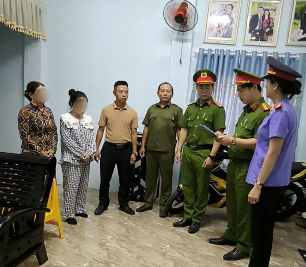 Khởi tố nữ quái 28 tuổi buôn ma tuý