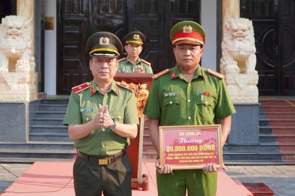 Giữ vững an ninh trật tự, chủ động bảo vệ các sự kiện trọng điểm