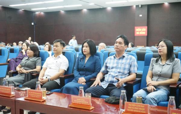 Quán triệt Nghị quyết Đại hội XIV của Đảng tới đội ngũ báo chí, xuất bản, văn nghệ sĩ, trí thức trên toàn quốc