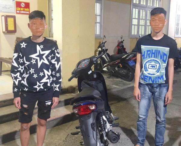 Tuần tra xuyên đêm, giữ bình yên từng tuyến phố