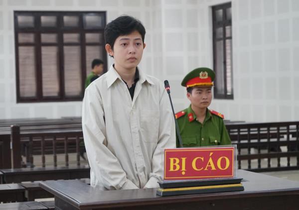 Kiều nữ 9X lừa bán điện thoại trực tuyến, chiếm đoạt gần 2 tỷ đồng
