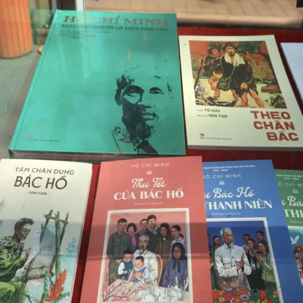 Triển lãm sách về Bác Hồ tại Đường sách TPHCM