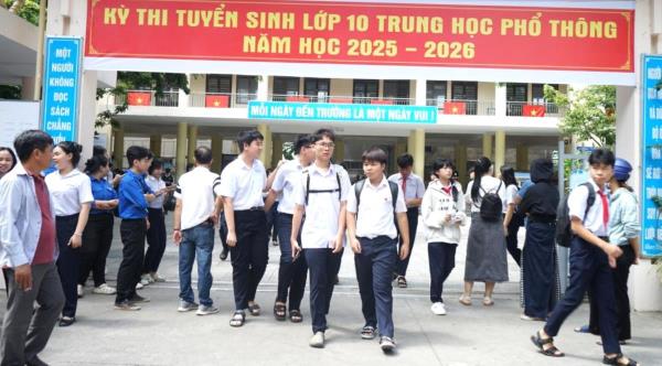 Áp lực tuyển sinh lớp 10: Không chỉ một con đường (Bài 1: Trò căng sức ôn luyện, phụ huynh nặng nỗi lo)