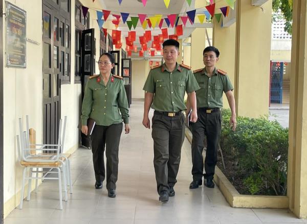Công an phường Hương Trà triển khai lực lượng bảo đảm ANTT kỳ thi tuyển sinh lớp 10