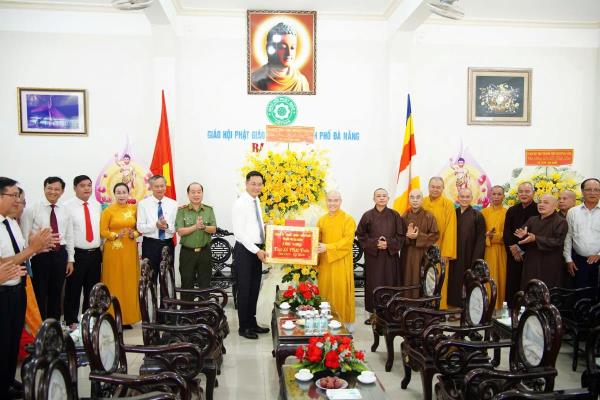 Lãnh đạo thành phố Đà Nẵng thăm, chúc mừng Đại lễ Phật đản PL.2570 – DL.2026