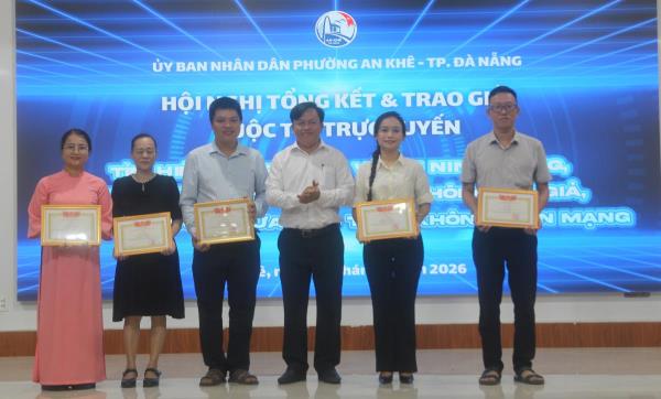 Trao giải cuộc thi trực tuyến tìm hiểu pháp luật về an ninh mạng