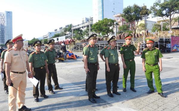 Bình yên đêm khai tiệc DIFF 2026