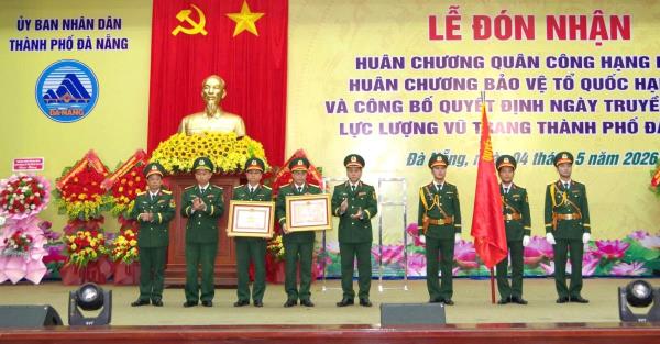 Lực lượng vũ trang TP Đà Nẵng đón nhận nhiều phần thưởng cao quý của Đảng, Nhà nước