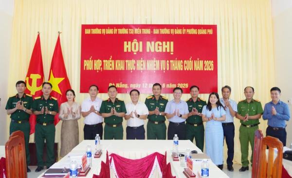 Củng cố mối quan hệ đoàn kết giữa Trường Thiếu sinh quân miền Trung và phường Quảng Phú