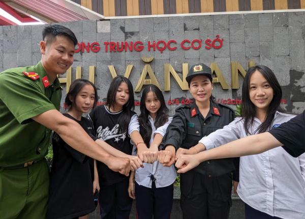 Hành trình gieo bình yên của những người lính cơ động Công an Thủ đô