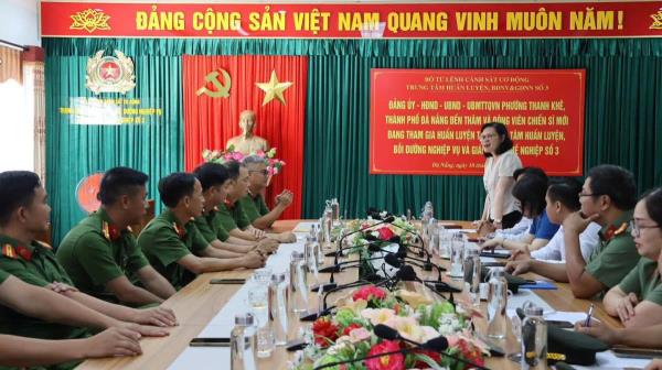 Phường Thanh Khê thăm, động viên chiến sĩ nghĩa vụ Công an nhân dân
