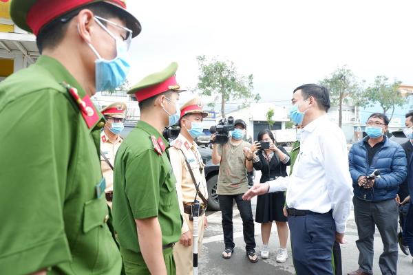 Nghề ăn đong  mắc nợ