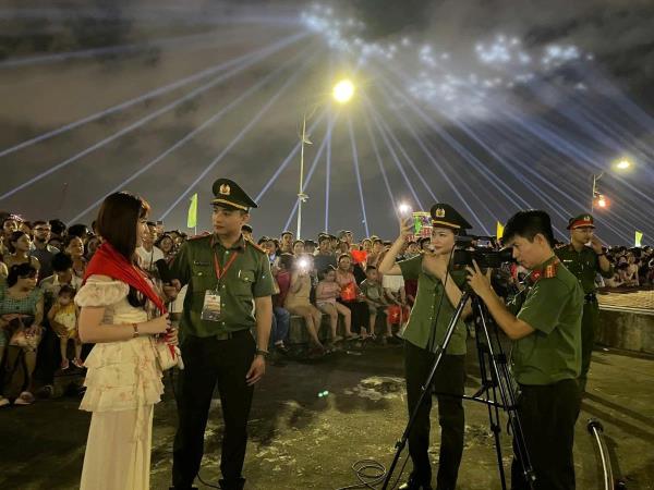 Lá chắn xanh trên không gian số