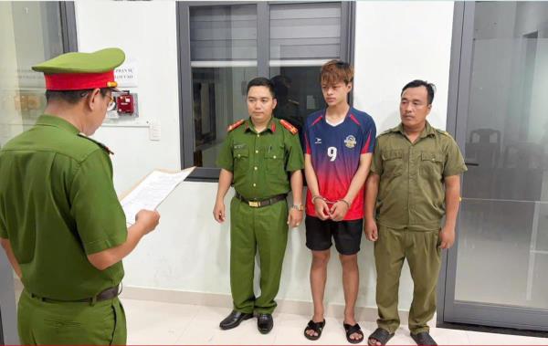 Truy nóng đạo chích khoắng tiền vàng