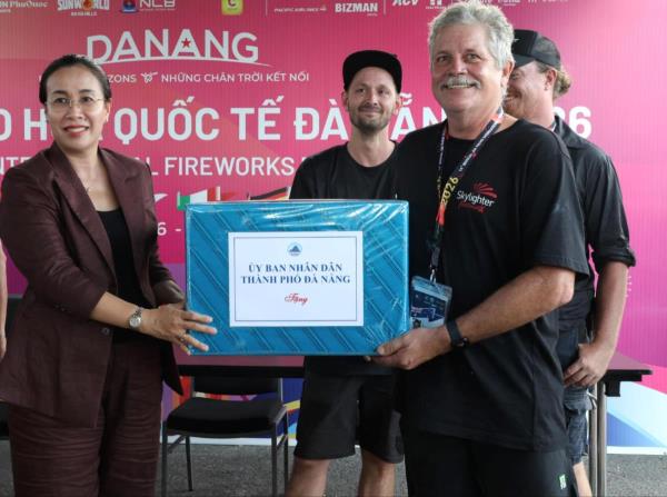 Lãnh đạo TP Đà Nẵng động viên 2 đội thi đêm cuối vòng loại DIFF 2026