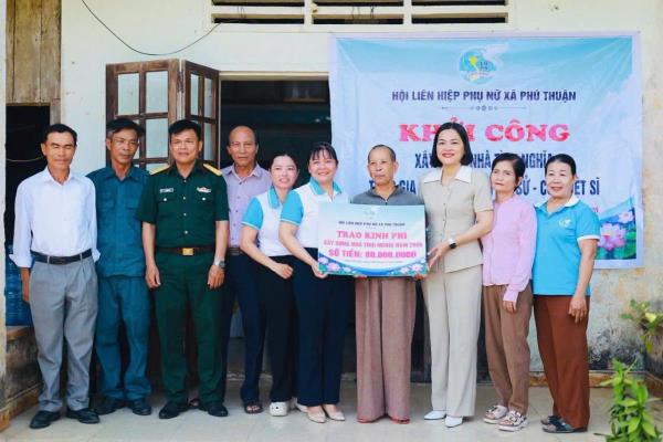 Khởi công xây 2 căn nhà tình nghĩa cho thân nhân liệt sĩ