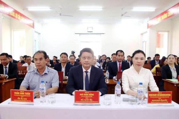 Đà Nẵng khai giảng lớp Trung cấp lý luận chính trị dành cho cán bộ Trung - Nam Lào