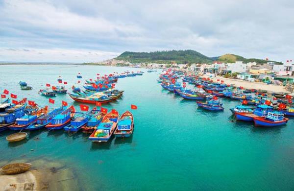 Kết hợp bảo vệ chủ quyền biển, đảo với giữ vững môi trường hòa bình: Tư duy chiến lược trong văn kiện Đại hội XIV của Đảng