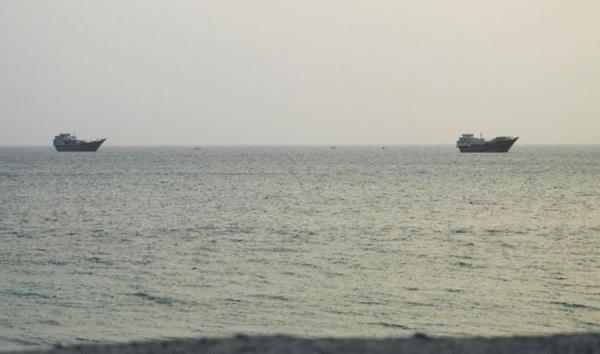 Ông Trump đổi hướng ở Hormuz, xung đột Mỹ - Iran vẫn leo thang