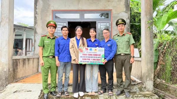 Công an xã Duy Nghĩa đồng hành thanh niên yếu thế, khuyết tật