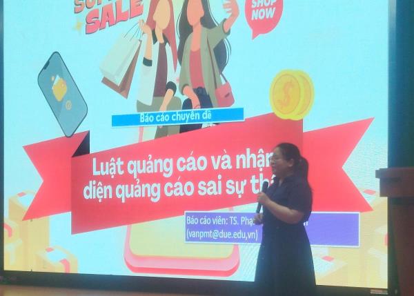 Tuyên truyền Luật Thương mại điện tử, Luật Quảng cáo mới cho hơn 400 cán bộ, công chức và hộ kinh doanh