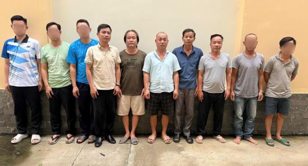 Nhận tài khoản tổng rồi phân cấp đường dây cá độ bóng đá quy mô hơn 20 tỷ đồng