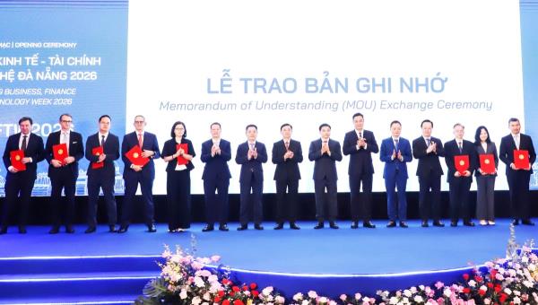 TP Đà Nẵng hợp tác với các đối tác triển khai IFC, đường sắt đô thị và đổi mới sáng tạo