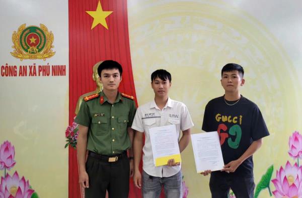 Hai cử nhân tình nguyện viết đơn tham gia nghĩa vụ CAND