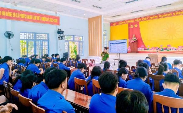 Tuyên truyền phòng ngừa tội phạm mạng cho đoàn viên, thanh niên
