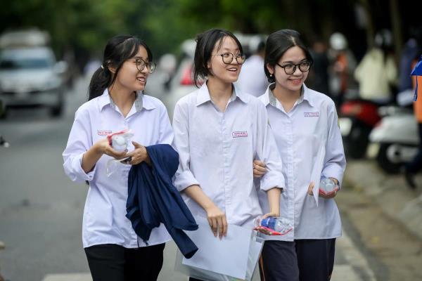 Các ngành có điểm chuẩn cao nhất 2026: AI lên ngôi, sư phạm và quân đội vẫn hot