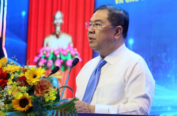 Phó Thủ tướng Thường trực Phạm Gia Túc dự lễ kỷ niệm 30 năm thành lập Ban Quản lý Khu kinh tế Dung Quất và các Khu công nghiệp Quảng Ngãi