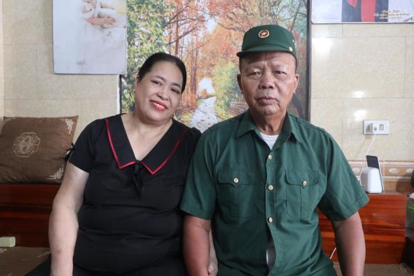 Tình yêu cổ tích và nghị lực phi thường của thương binh cụt hai chân