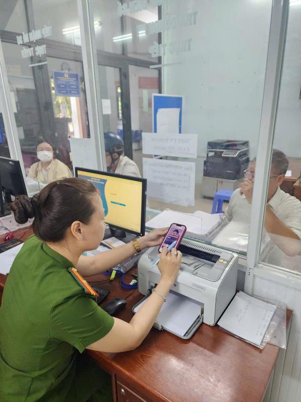 Công an phường An Hải thông báo người dân đến nhận GPLX đã hoàn tất