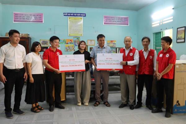 Hỗ trợ thiết bị phục hồi trường học sau thiên tai