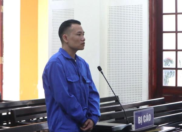 Đâm vợ bạn bị thương vì mâu thuẫn đất đai