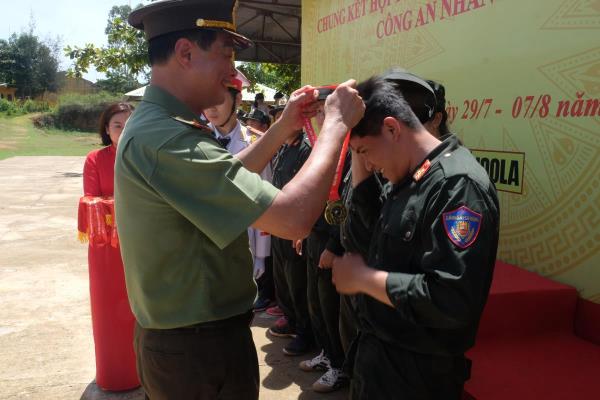 Bản lĩnh, kỷ luật và tinh thần đồng đội qua các bài thi bắn súng tại Vòng Chung kết Hội thao CAND