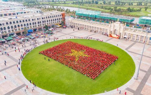 Hệ sinh thái giải trí Vingroup rực rỡ sắc màu, ngập tràn ưu đãi dịp Tết Độc lập
