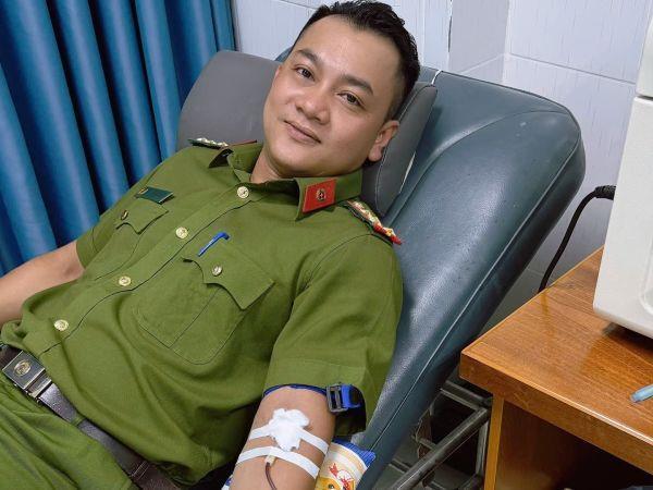 Nghĩa cử cao đẹp