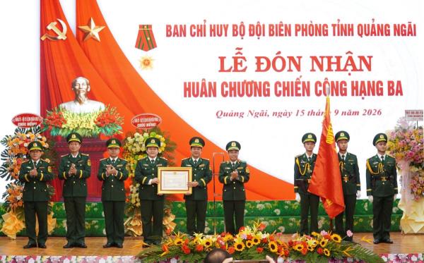 BĐBP Quảng Ngãi đón nhận Huân chương Chiến công hạng Ba