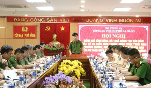 Siết chặt kỷ cương, quyết liệt thực hiện 6 rõ để bảo đảm bền vững trật tự an toàn giao thông