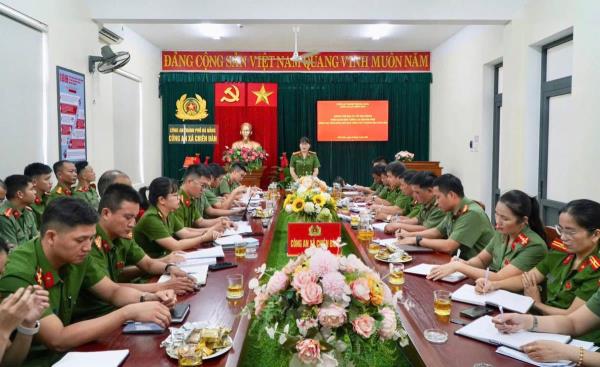 Đoàn công tác lãnh đạo Công an TP Đà Nẵng kiểm tra công tác bảo đảm ANTT tại xã Chiên Đàn và Trà Liên