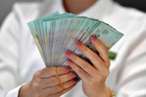 Trả lương nhân viên sau khi nghỉ việc, doanh nghiệp khấu trừ thuế TNCN thế nào?