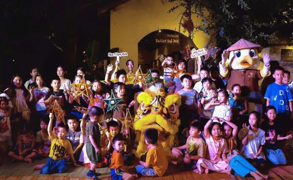 Trung thu xưa 2026 - tìm về ký ức mùa trăng tại Nha Trang xưa