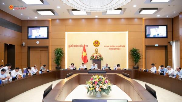 Hoàn thiện khung pháp lý quản trị biển hiện đại