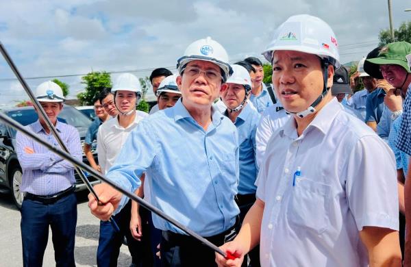 Tập trung xử lý dứt điểm mặt bằng dự án đường ven biển